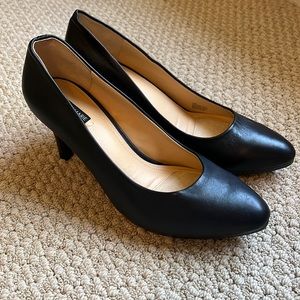 Alex Marie Navy Heels | Size 9.5 - new with tags!